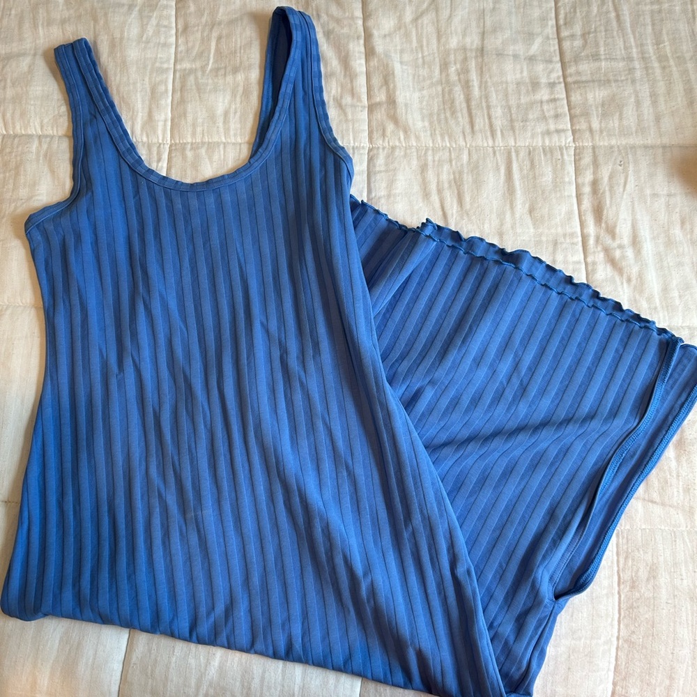 Blue midi dress with 2 side slits